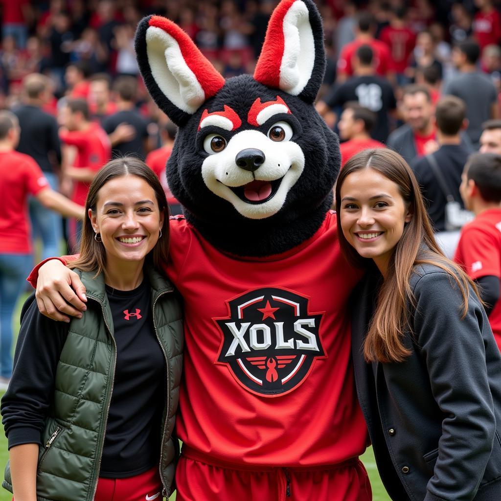 Người hâm mộ chụp ảnh với linh vật Xolos